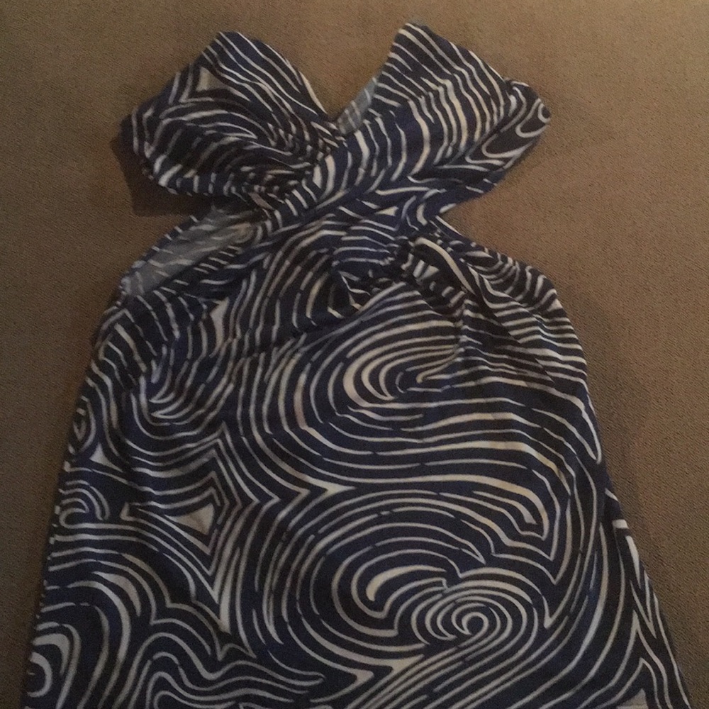 Patterned royal blue top